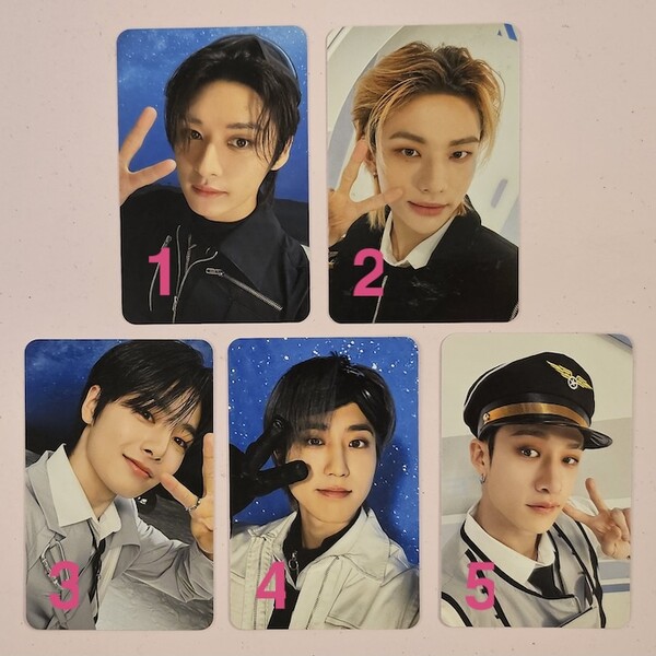 STRAY KIDS - PHOTOCARD OFICIAL - 3RD FAN MEETING PILOT - VERSION A